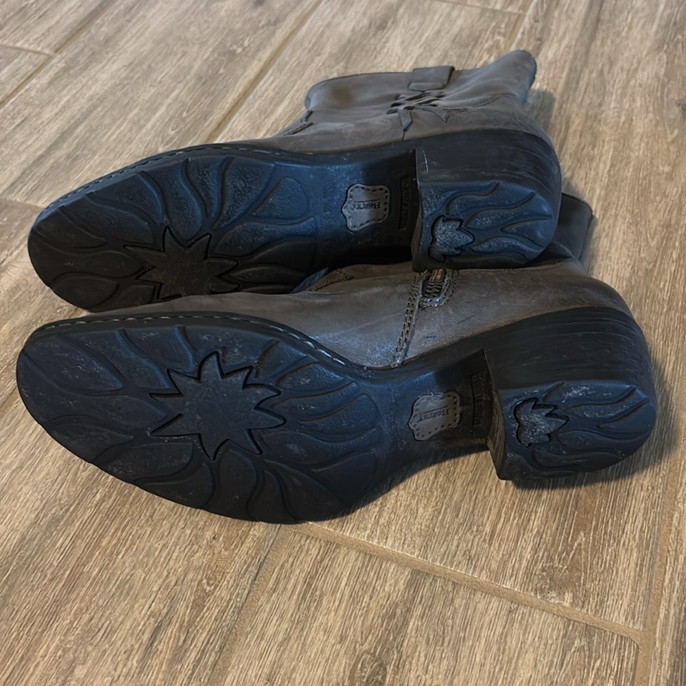 Born Grey Leather Ankle Boots - Picture 7 of 7